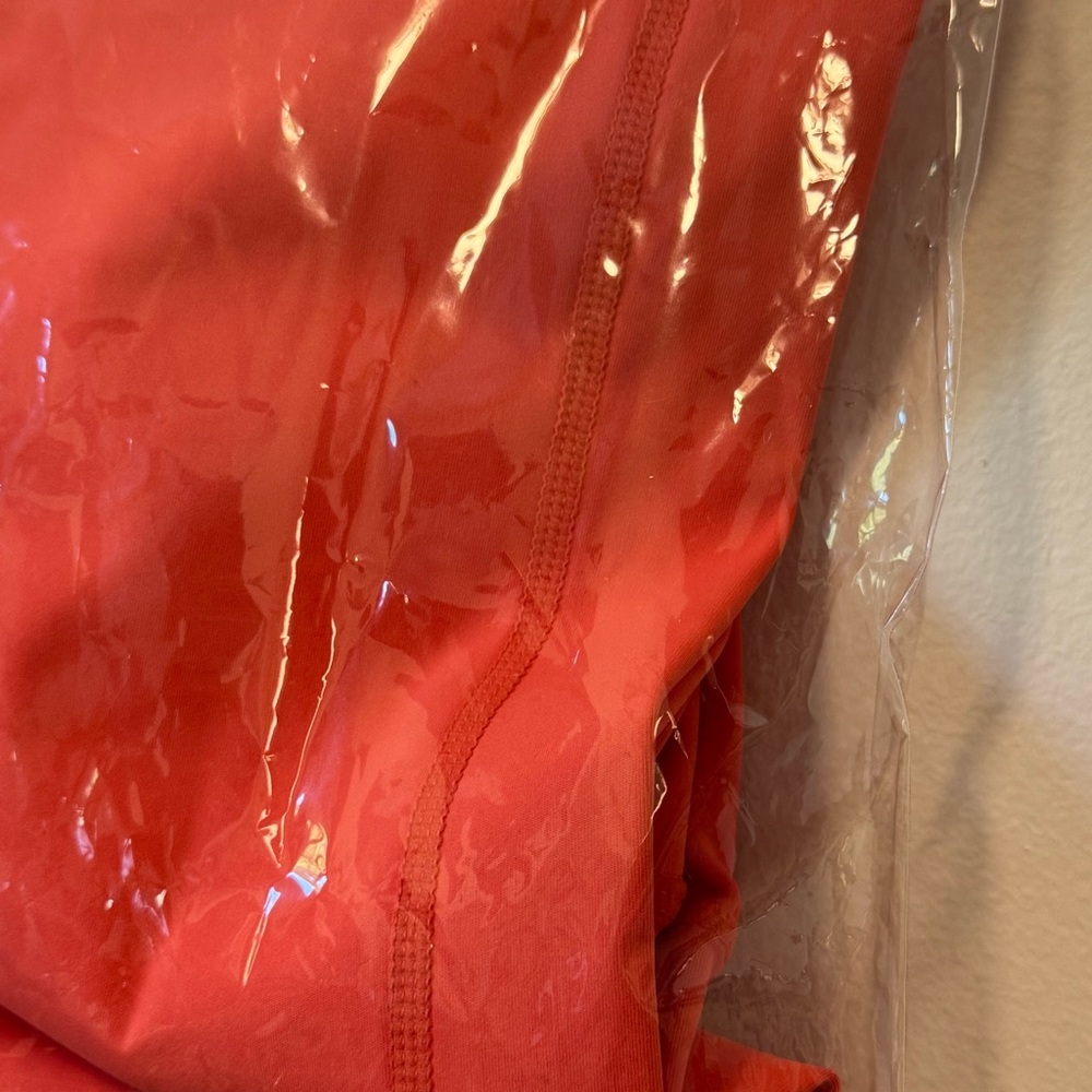 NWT Women's Coral Leggings - Picture 5 of 6